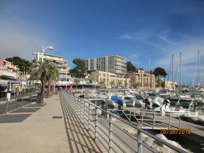 Des gens sympathiques.                        Les Milles, Aix en Provence, Bouche-du-Rhône