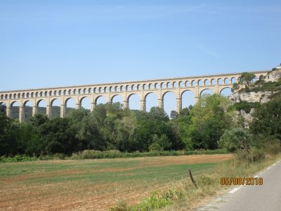 Le repos en Provence.                             Les Milles, Aix en Provence, Bouche-du-Rhône.